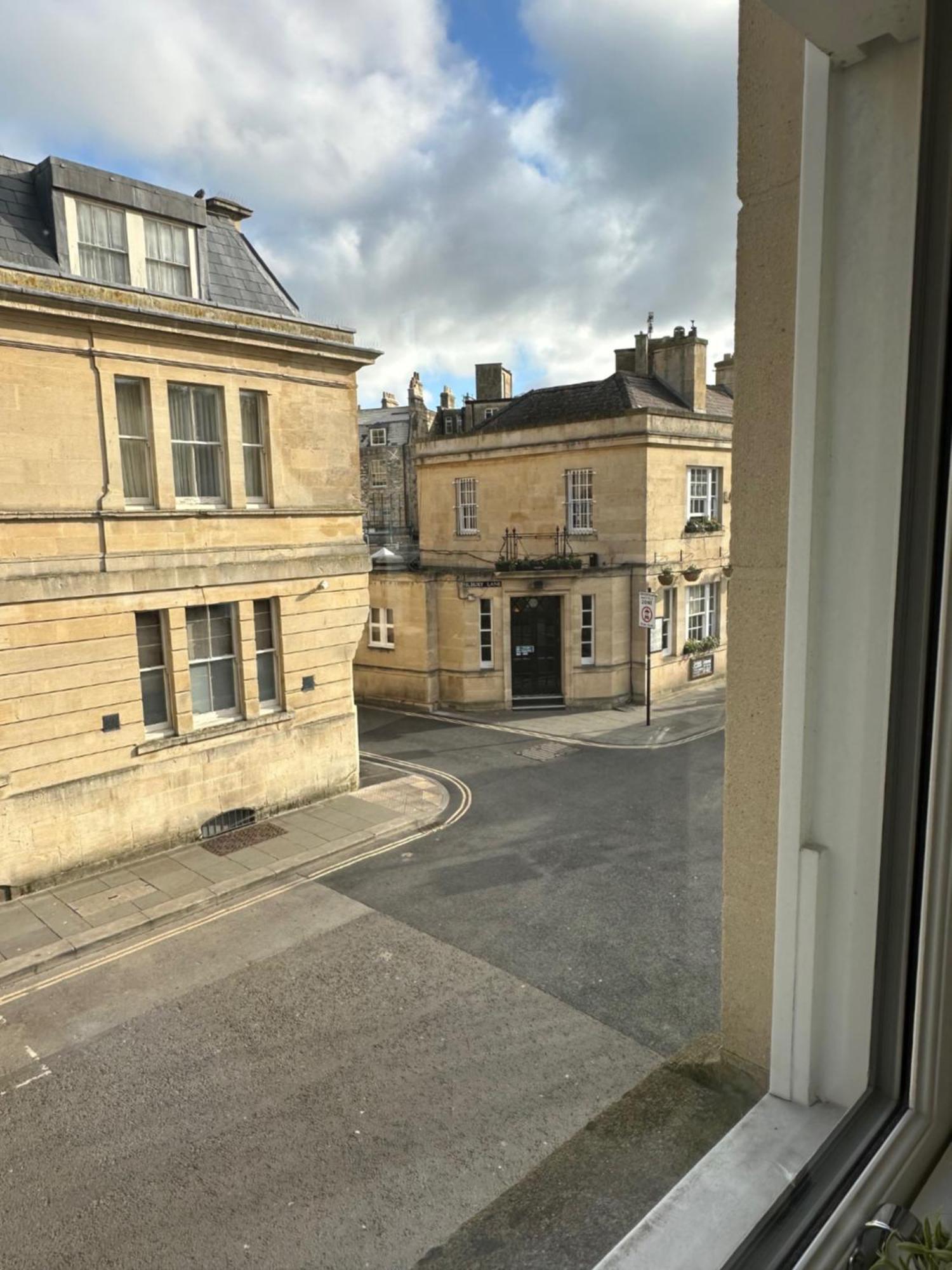 Appartamento Contemporary Pied A Terre In The Heart Of Bath Esterno foto