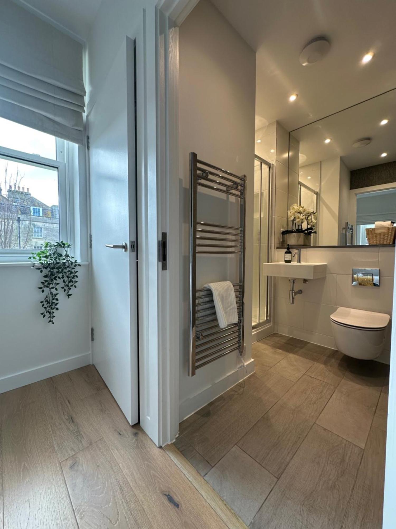 Appartamento Contemporary Pied A Terre In The Heart Of Bath Esterno foto