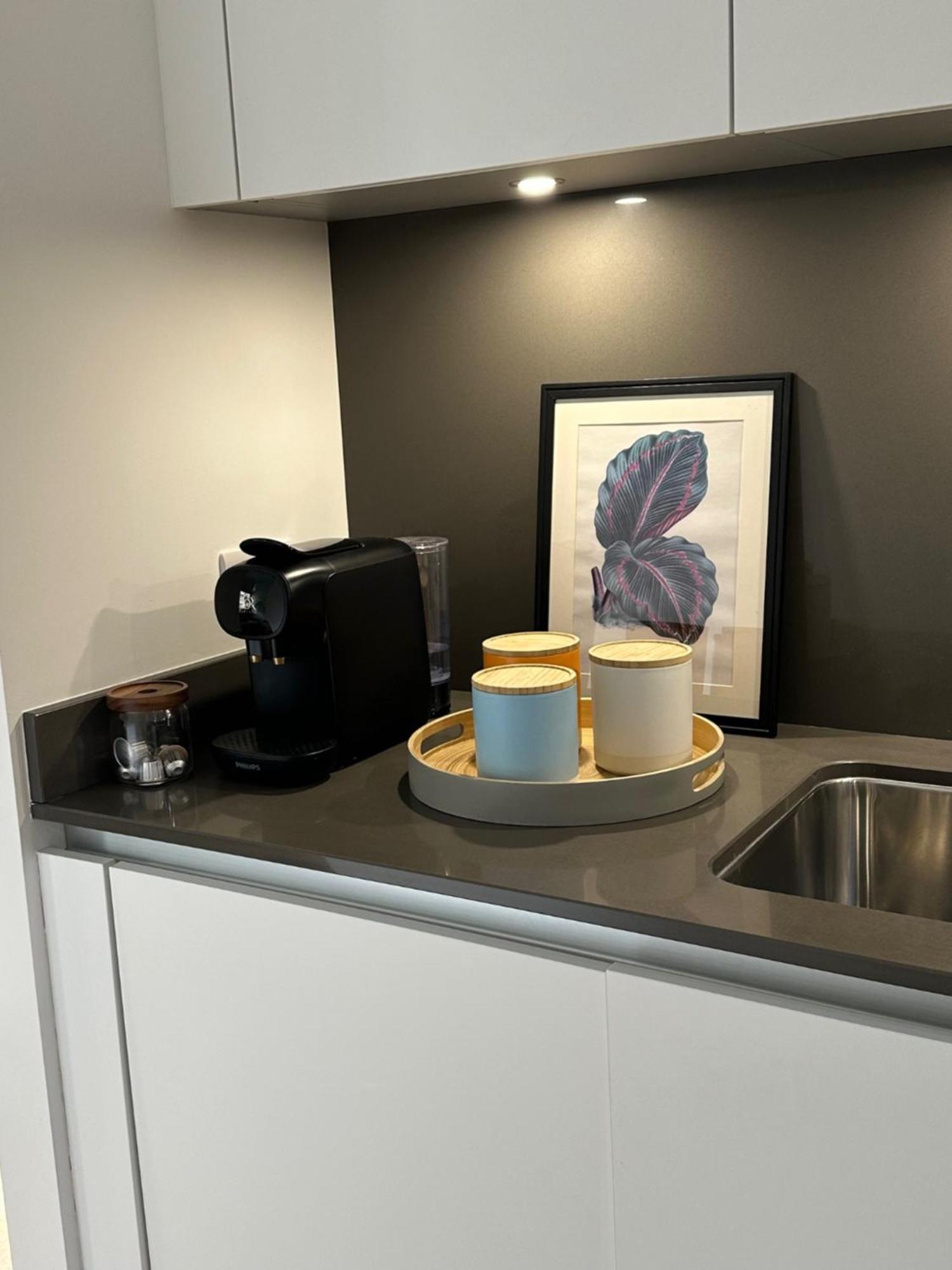 Appartamento Contemporary Pied A Terre In The Heart Of Bath Esterno foto